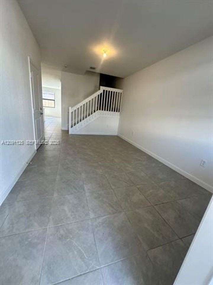 23049 23049 SW 129th Pl th 23049 - Photo 3 of 21