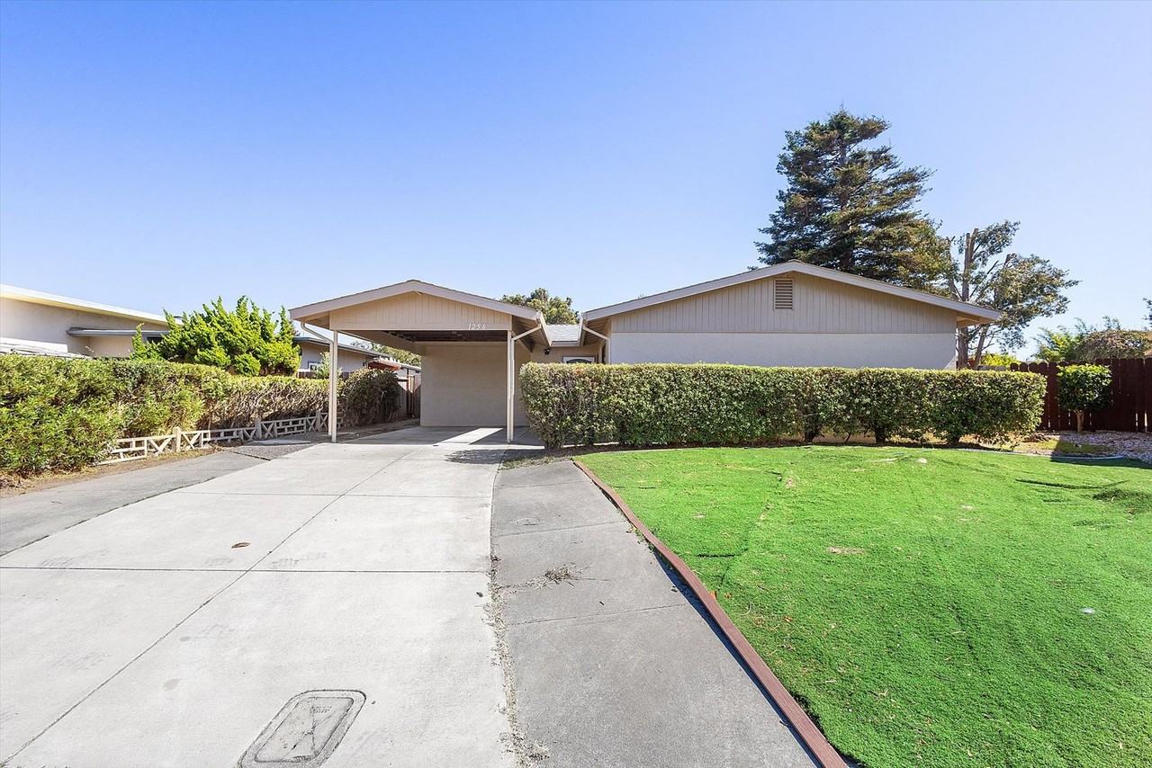 1256 Rosewood Way - Photo 2 of 22