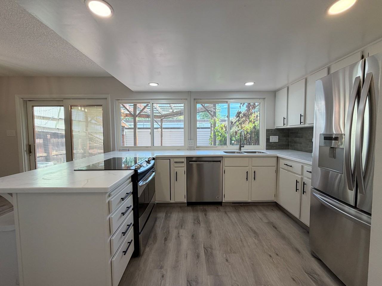 529 S Xenon Ct - Photo 2 of 36