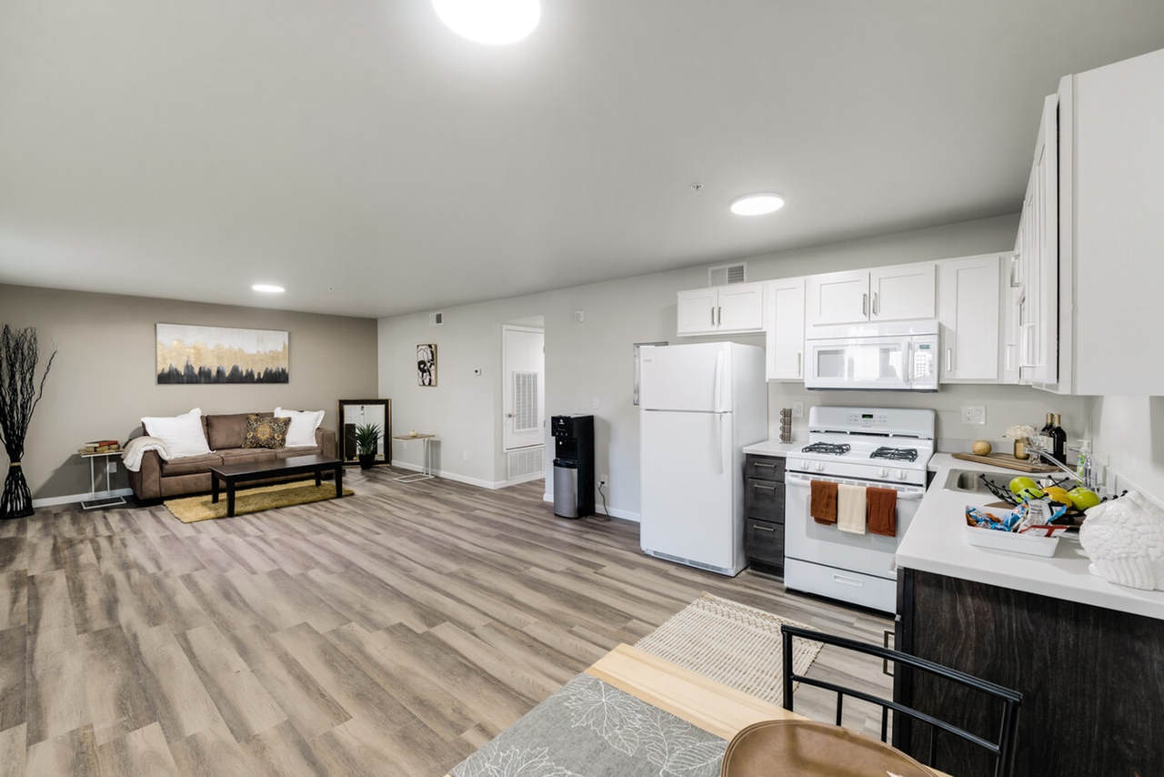 Easy Keystone Living 1 and 2 Bedroom Homes - Photo 4 of 39