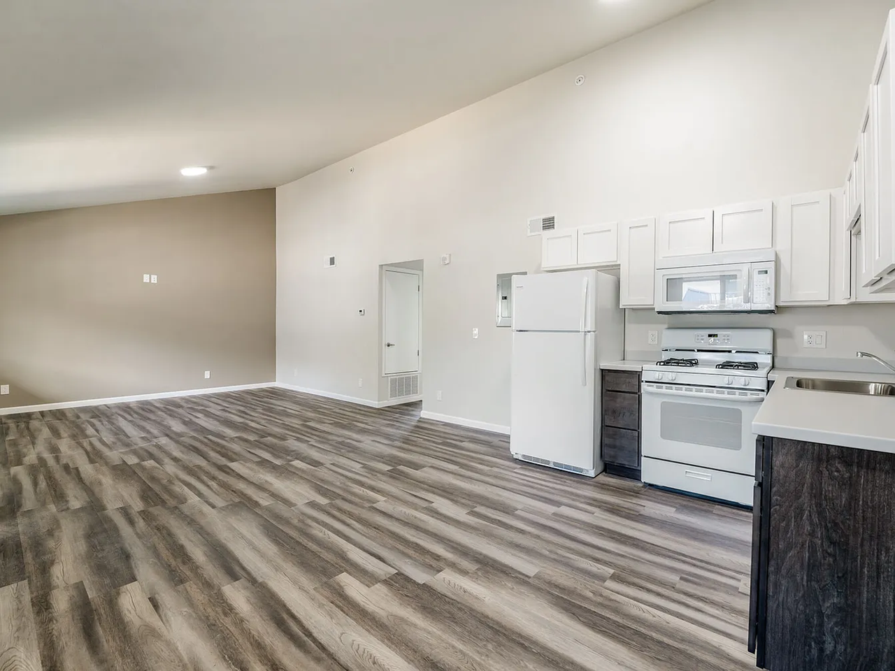 Easy Keystone Living 1 and 2 Bedroom Homes - Photo 5 of 39