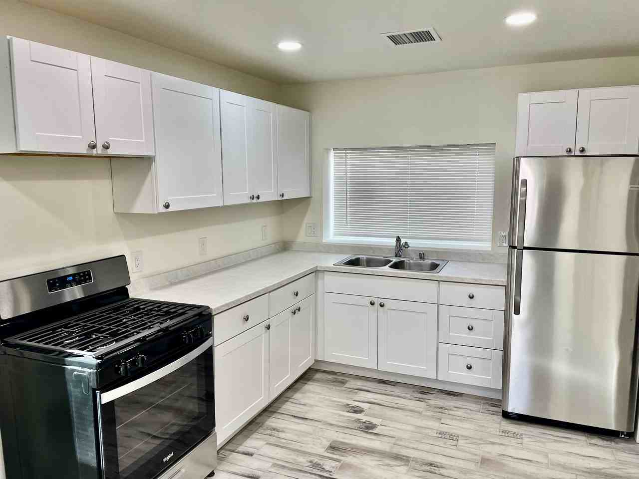4301 Mesa Grande Pl SEUnit C #C - Photo 6 of 23