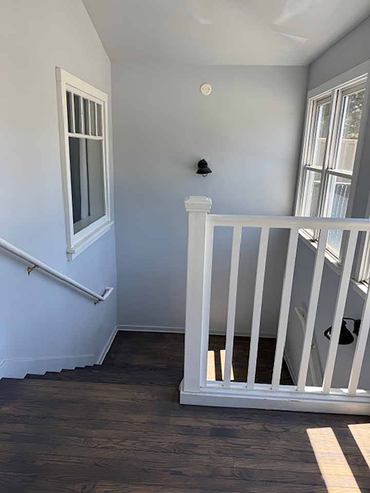 700 West River Road - Photo 5 of 11