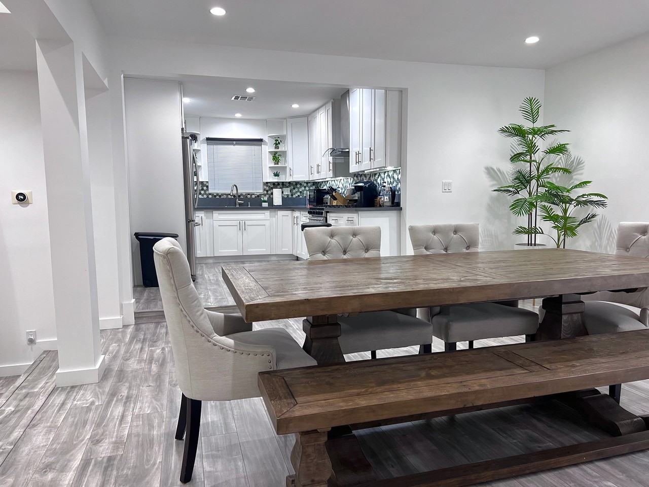 15104 Valerio Street - Photo 5 of 15