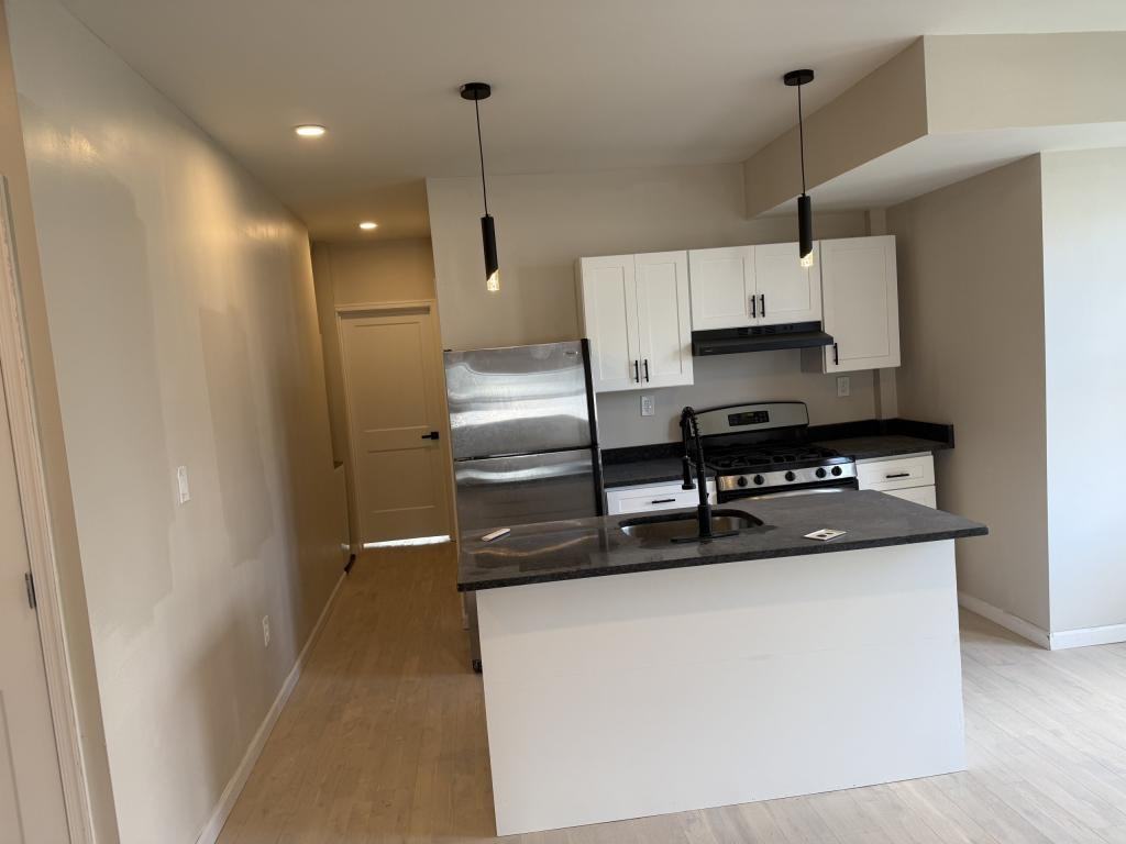 221 N 65th St #2 - Photo 2 of 7