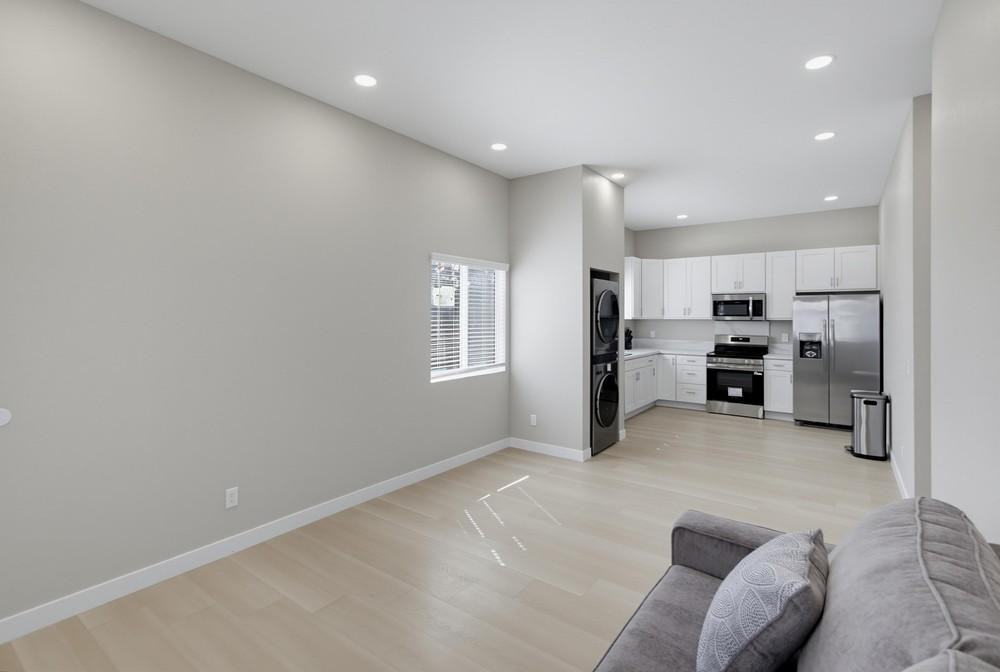 7997 Montara Ave - Photo 3 of 13
