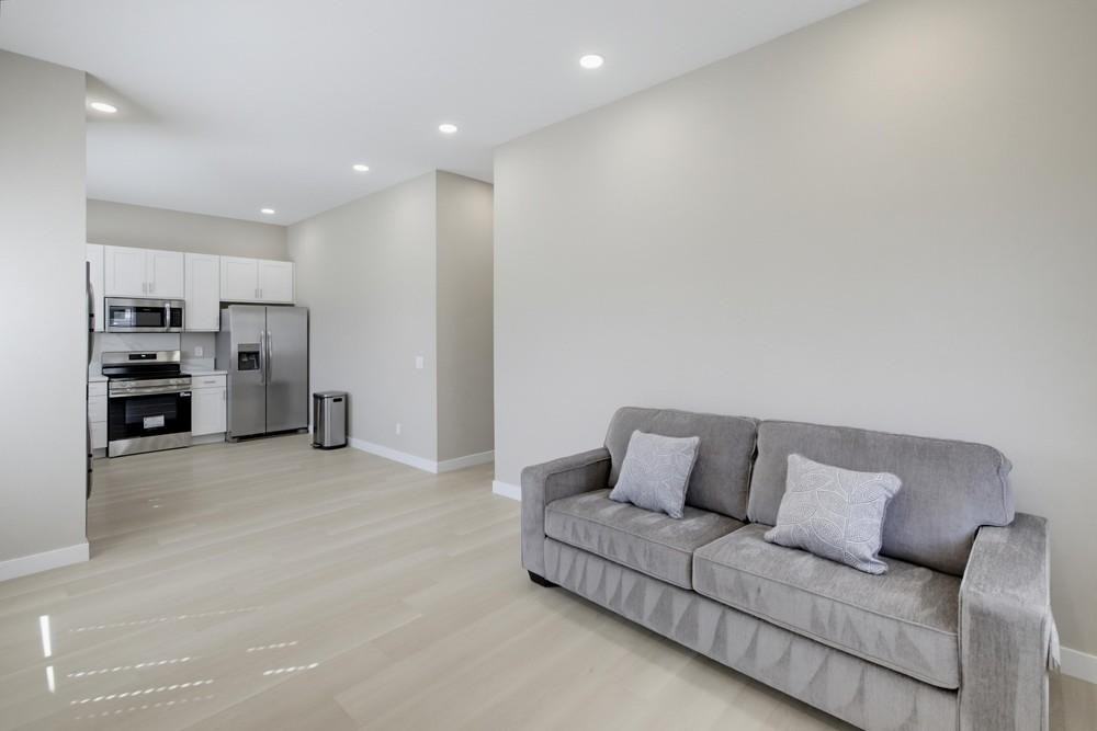 7997 Montara Ave - Photo 3 of 11