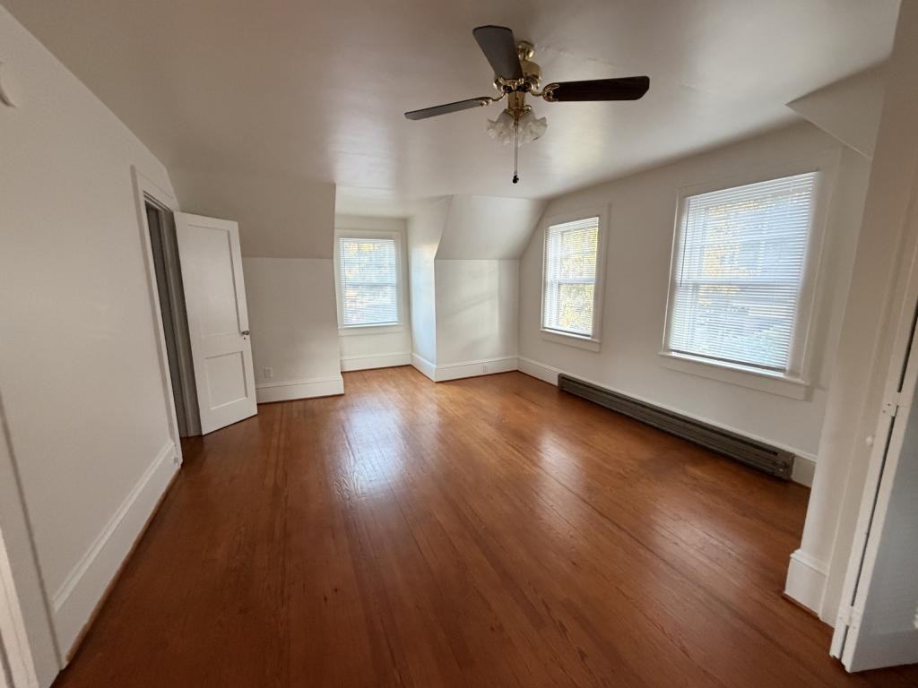 144 S Broadway St - Photo 4 of 6