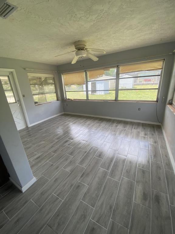 48 S Lucille St - Photo 7 of 12