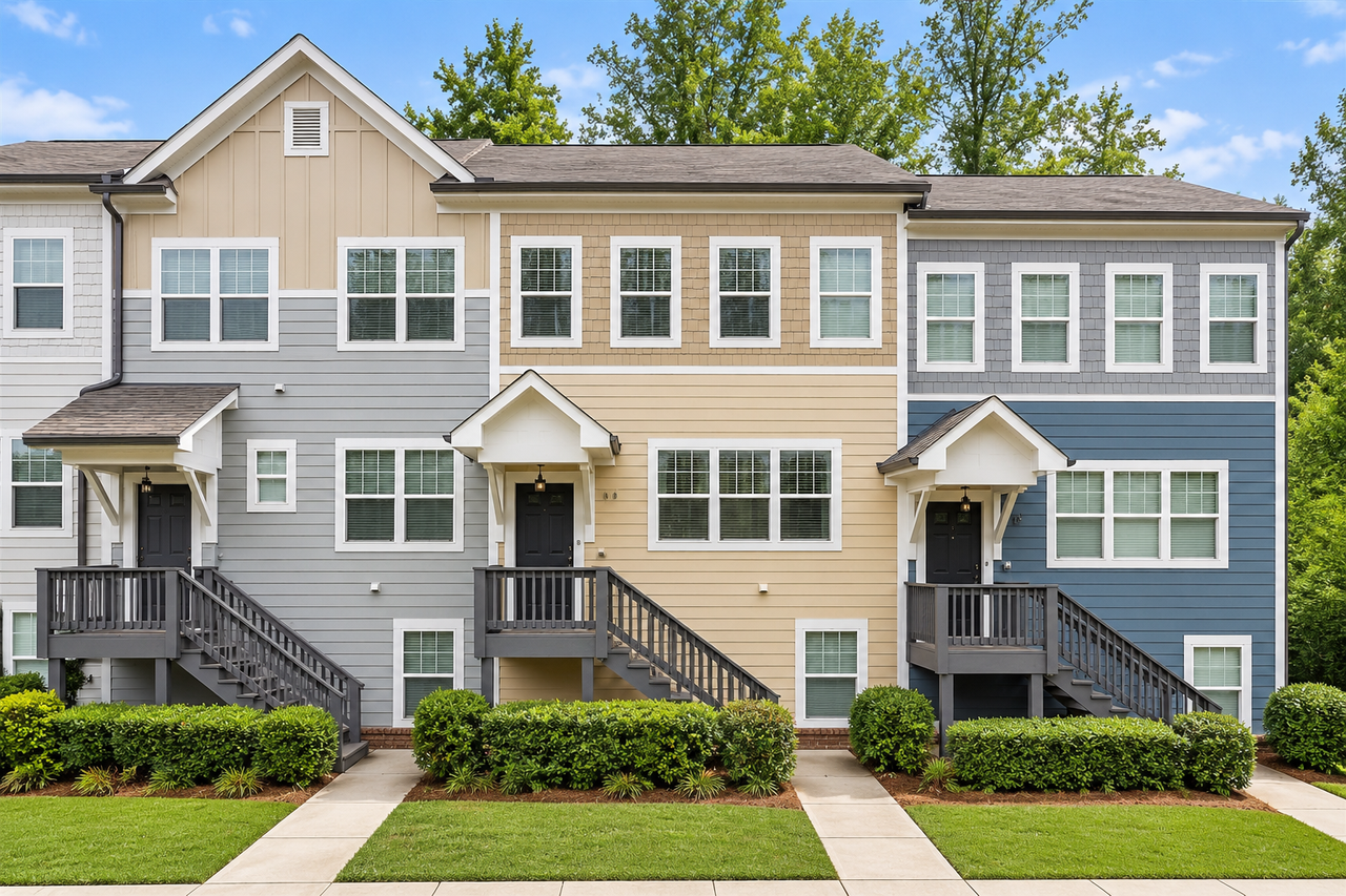 3835 Oxford Cir #3835