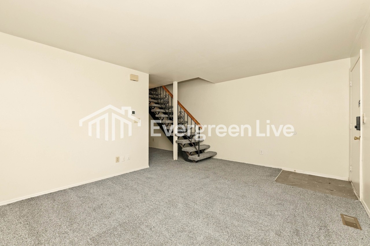 7719 Mount Hood - Photo 4 of 15