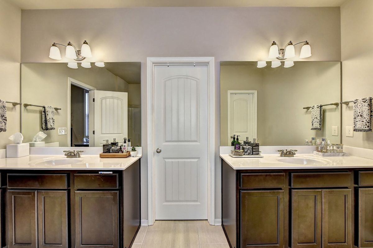 2245 Black Pebble Cir - Photo 7 of 50