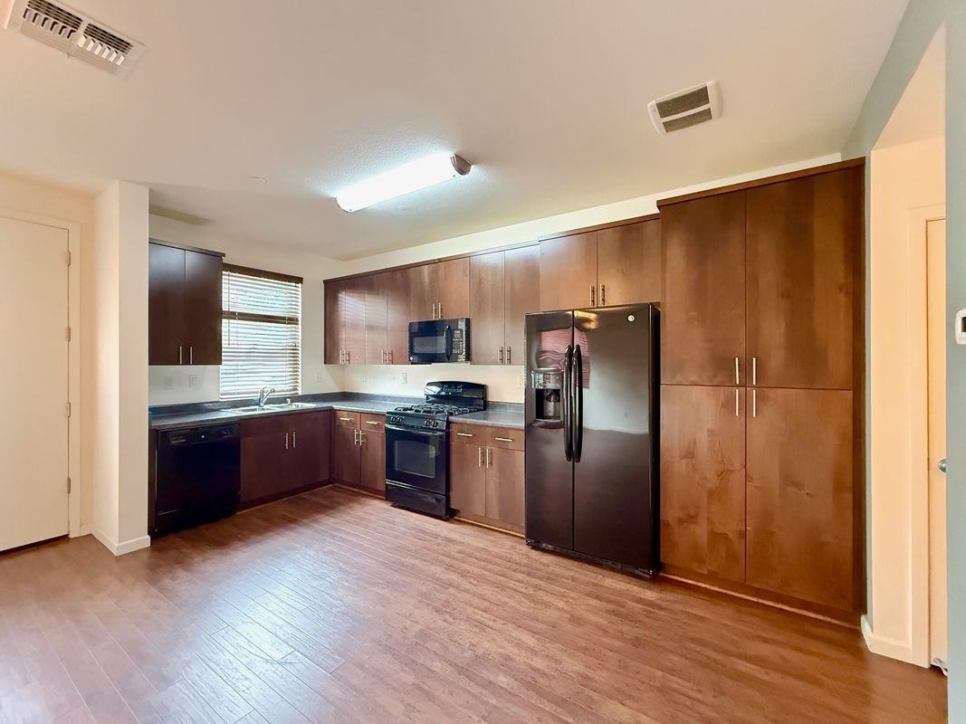 849 Bronze Ln - Photo 7 of 31