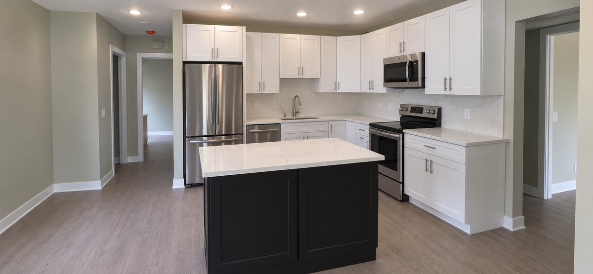 105 South St W - Photo 2 of 8