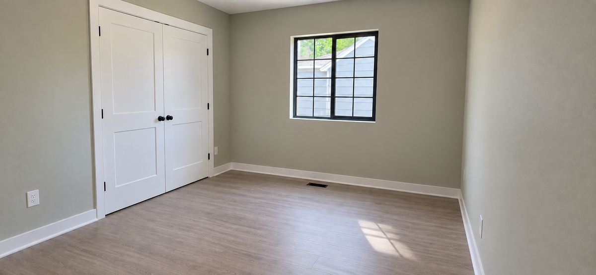 105 South St W - Photo 5 of 8