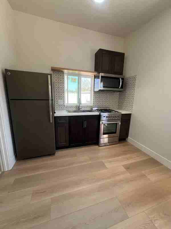 2869 Ridgeway Dr ##B - Photo 3 of 3