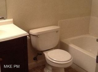 1717 Norfolk Way - Photo 3 of 5