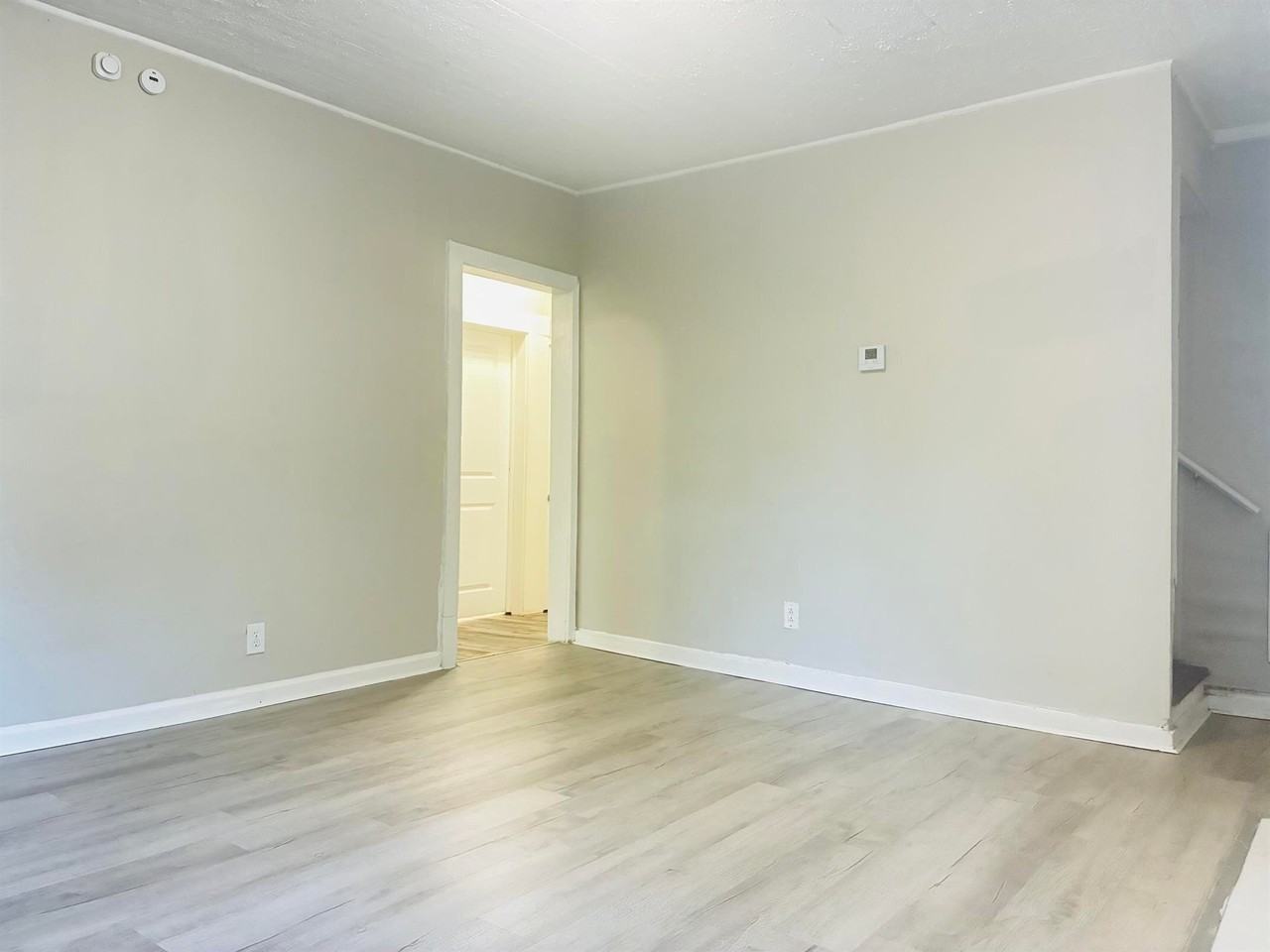 1204 Asheboro St - Photo 7 of 23