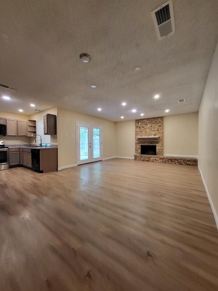 208 Margarita Dr - Photo 6 of 17