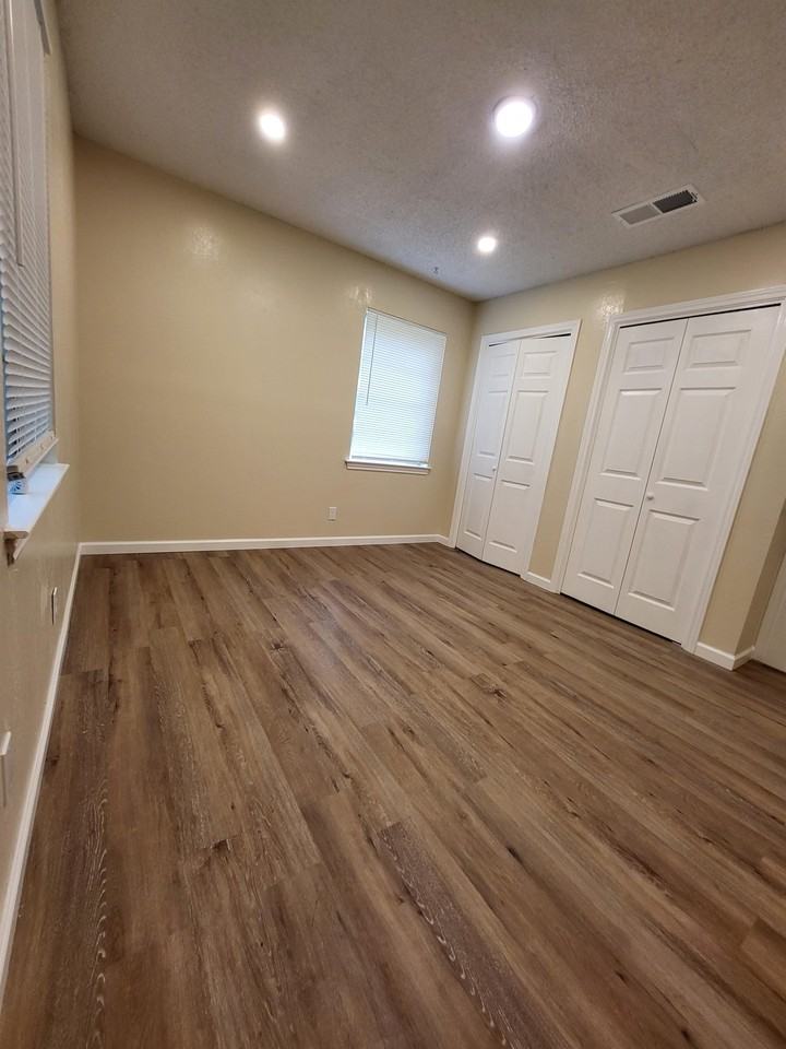 208 Margarita Dr - Photo 3 of 17