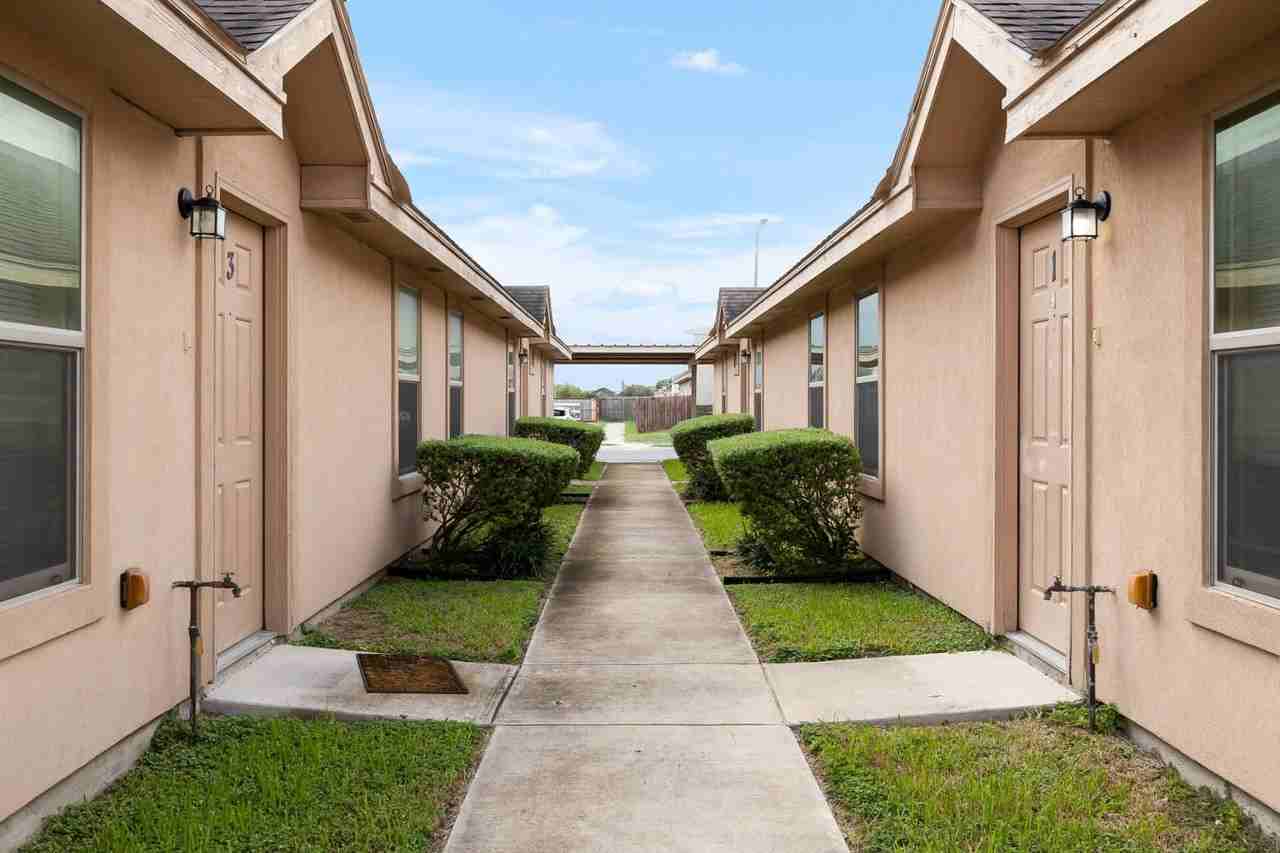 2208 Taxco Ct #3 - Photo 4 of 16