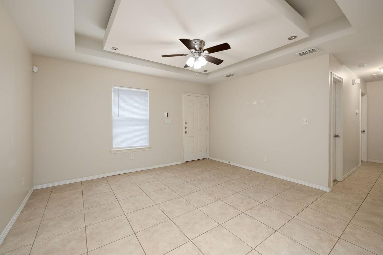 2208 Taxco Ct #3 - Photo 7 of 16