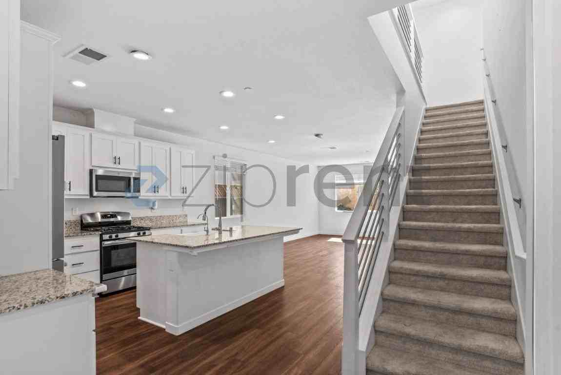 1310 Qualteri Way - Photo 6 of 32
