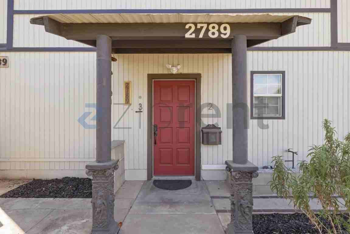 2789 Fairmount Blvd #2 - Photo 5 of 28