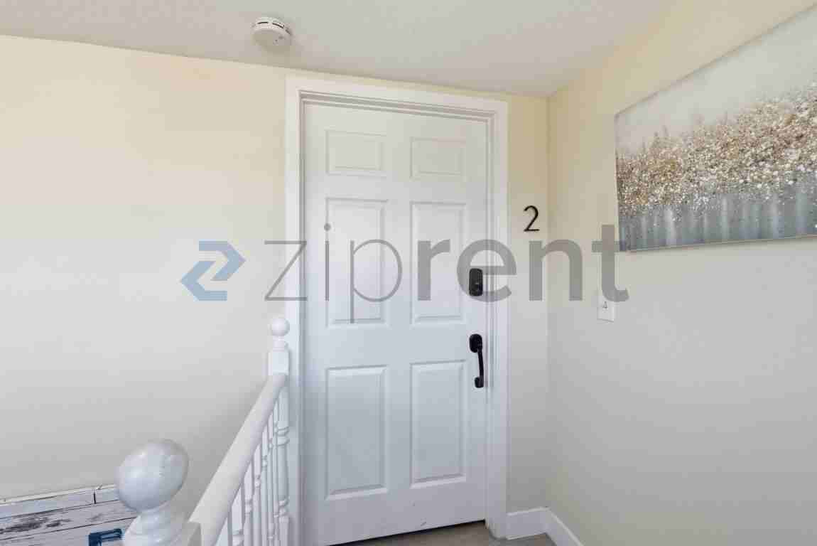 2789 Fairmount Blvd #2 - Photo 6 of 28