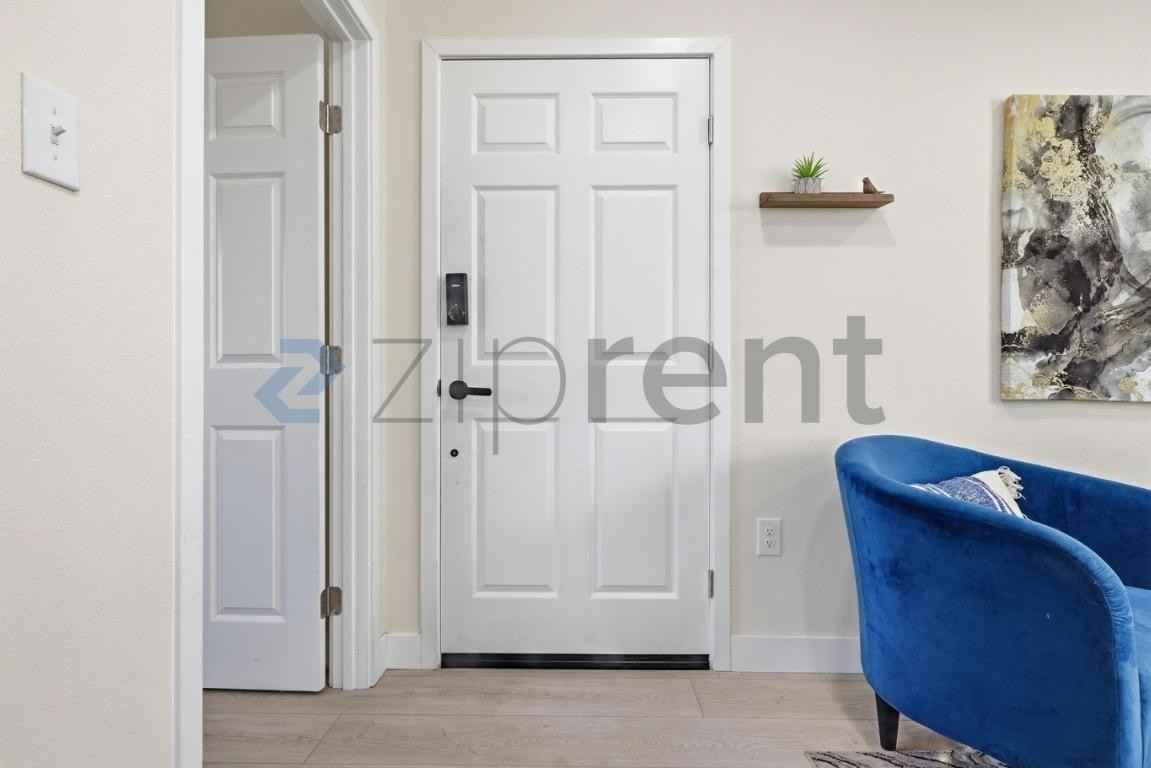 2789 Fairmount Blvd #2 - Photo 7 of 28