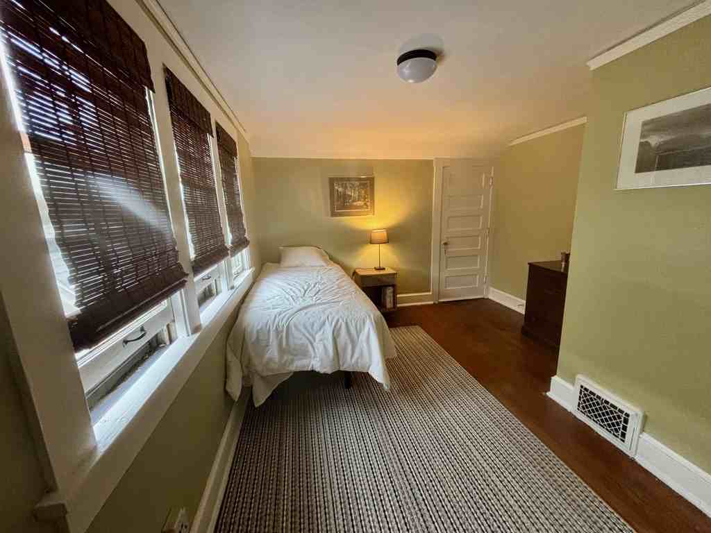 1618 E Kensington Blvd - Photo 4 of 7