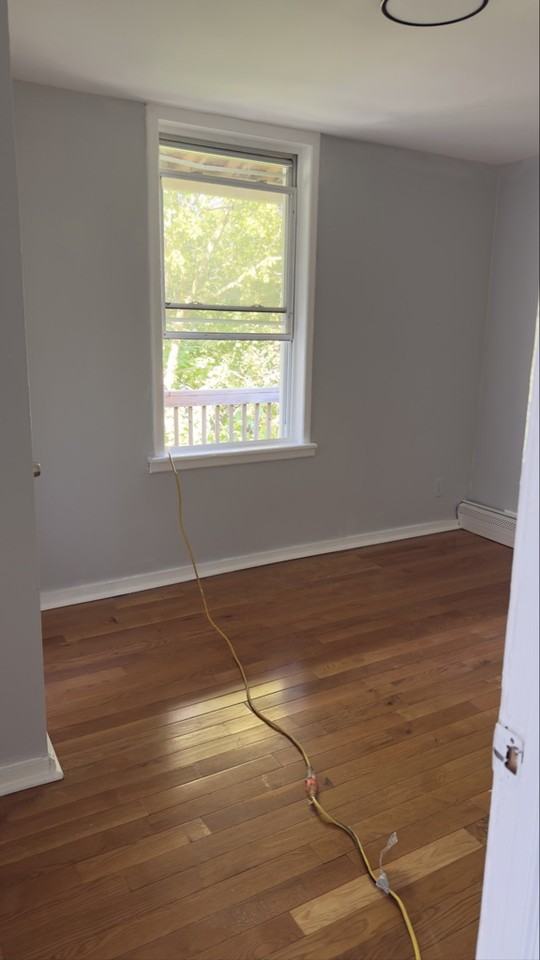 77 Hazel St #3R - Photo 3 of 5