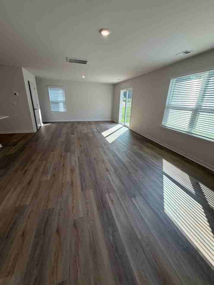 2130 10th St Se - Photo 6 of 22
