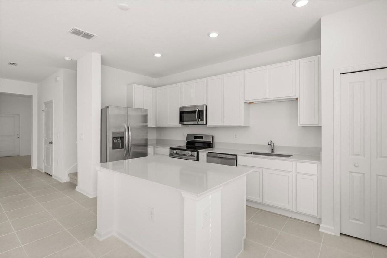 5840 Energy Way - Photo 6 of 39