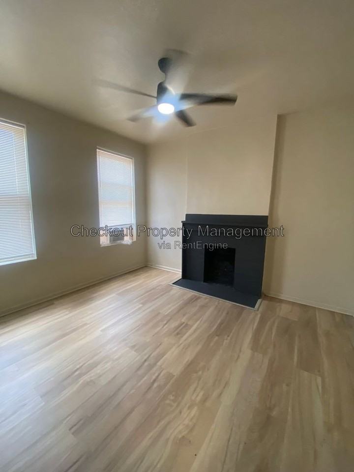 3827 Minnesota Ave #2 - Photo 3 of 12