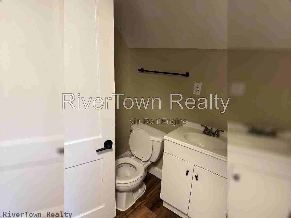 899 N Avalon St - Photo 7 of 8