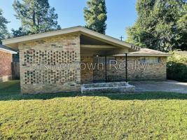 featured image of 2233 Theda Ave