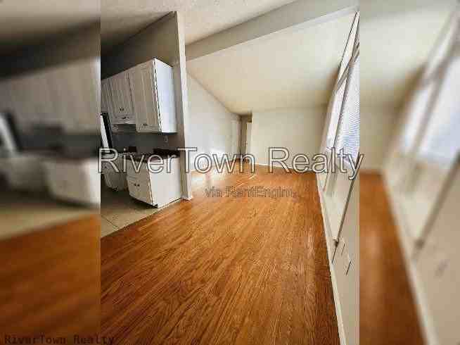 2233 Theda Ave - Photo 3 of 14
