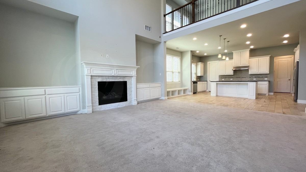 7005 Golf Club Dr - Photo 6 of 35