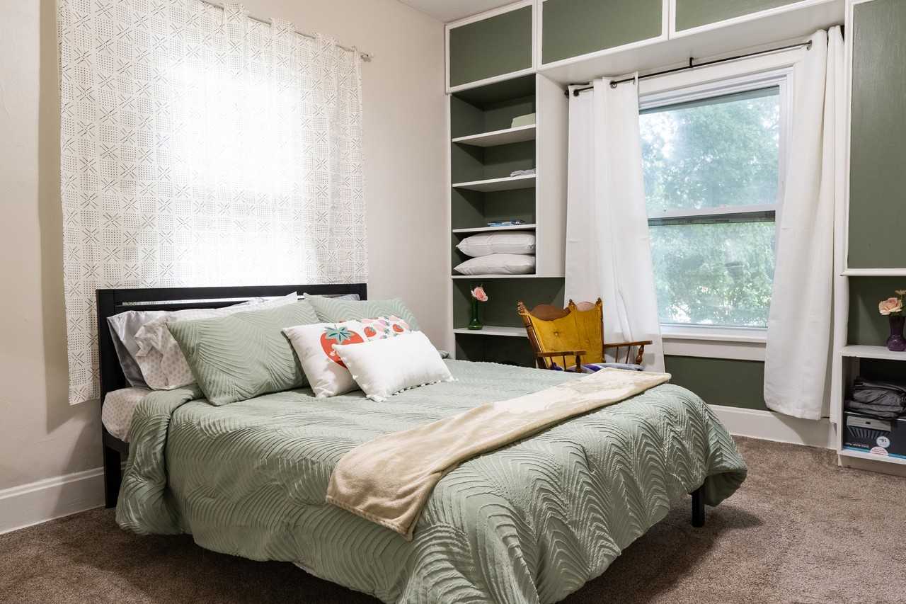 3307 Anderson Ave - Photo 4 of 18