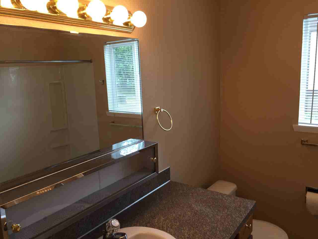 2131 E 19th St #2 - Photo 3 of 15