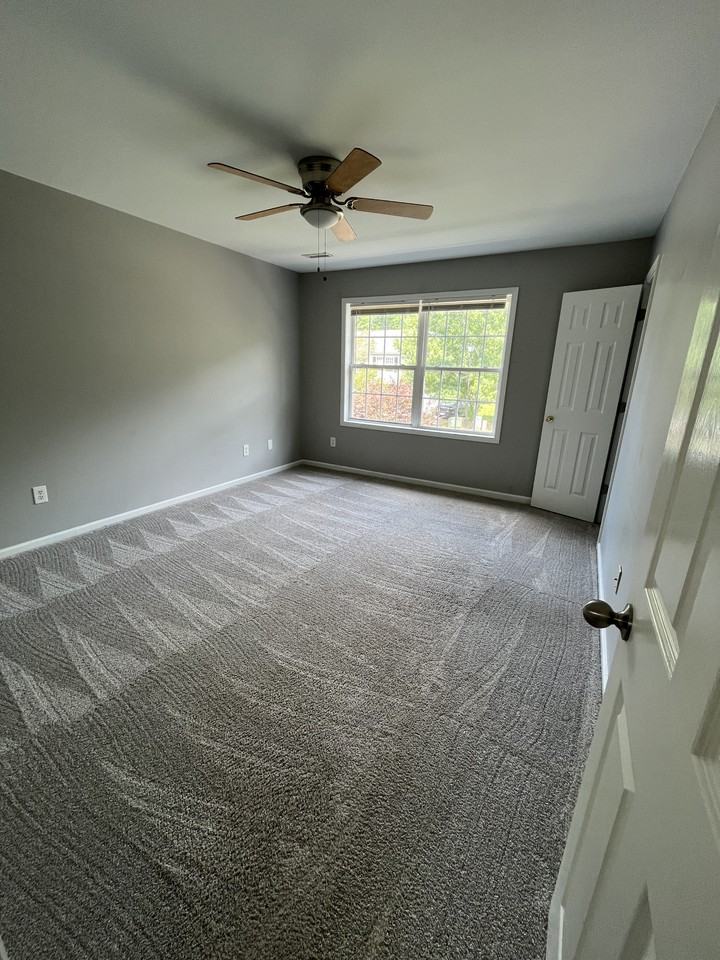 201 Springfield Cir #A - Photo 2 of 18