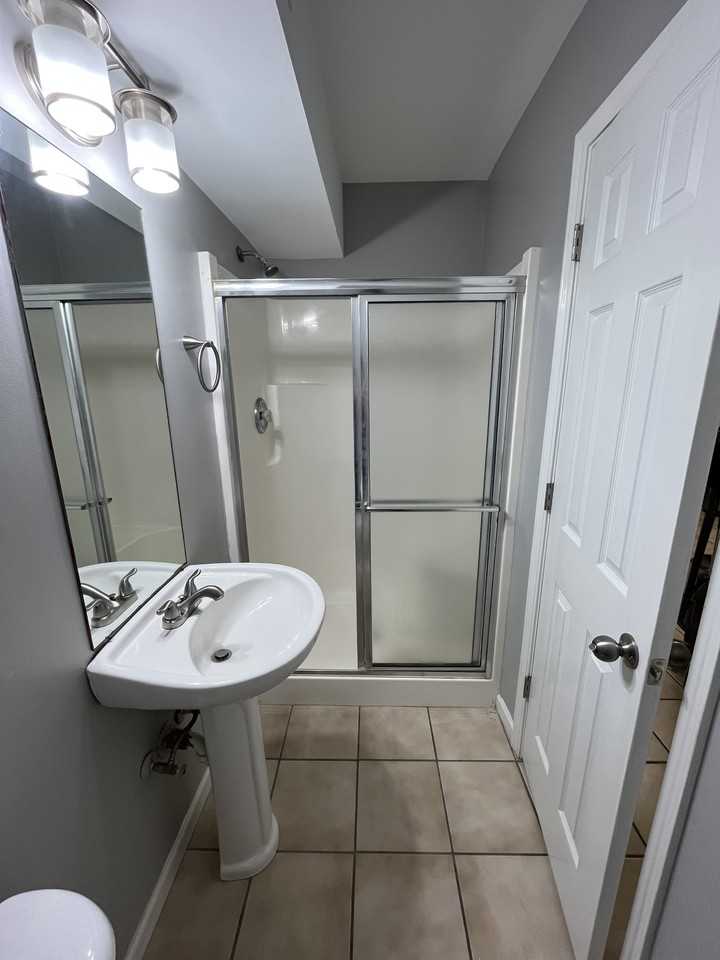 201 Springfield Cir #A - Photo 7 of 18