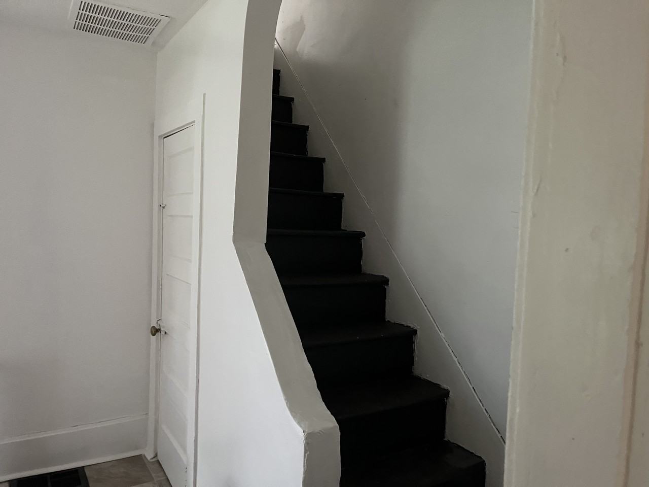 246 N 5th St #NA - Photo 3 of 8