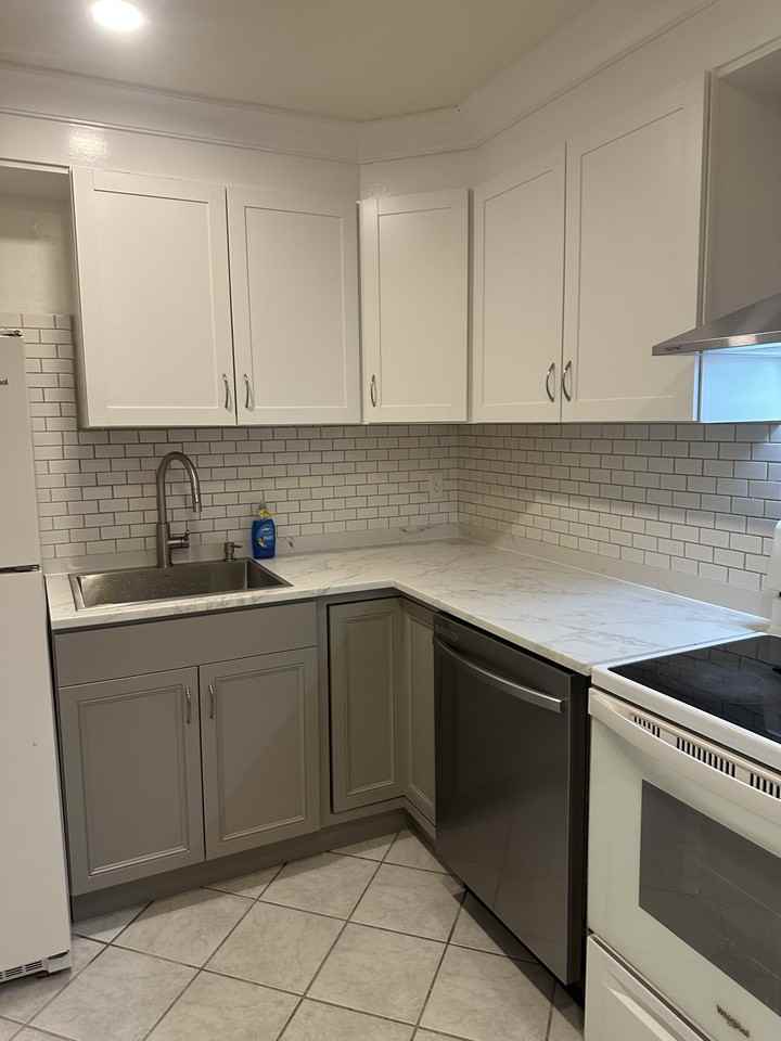 405 Fox Run Ln #405 - Photo 2 of 7