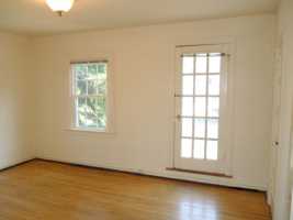 featured image of 10 University Cir