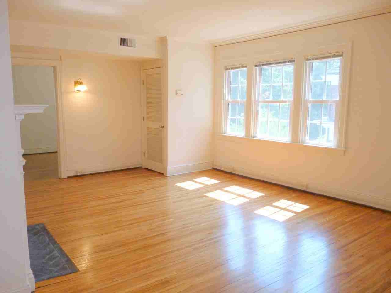 Raleigh Court - Photo 6 of 15