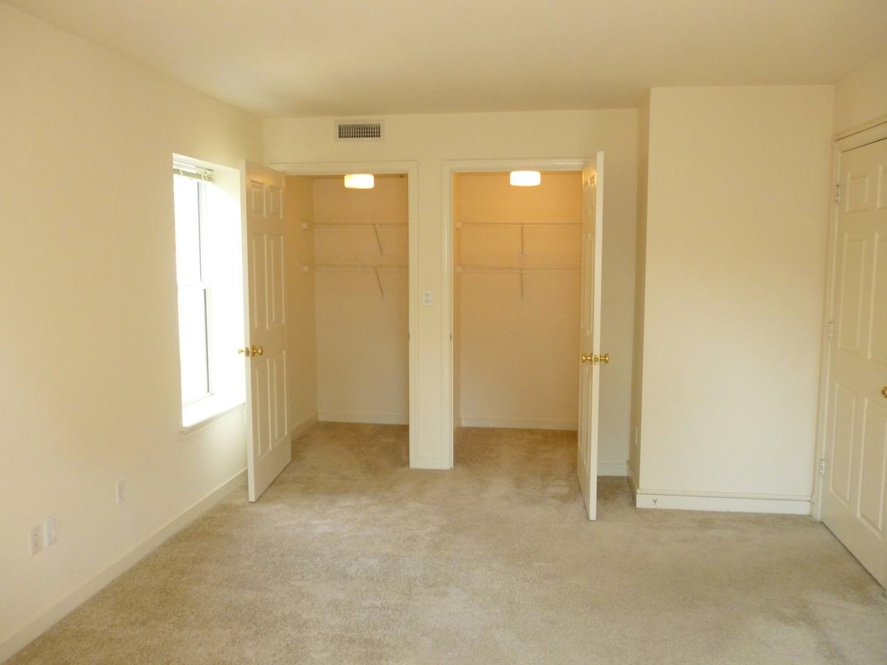 324 13th Street NW - Photo 6 of 37