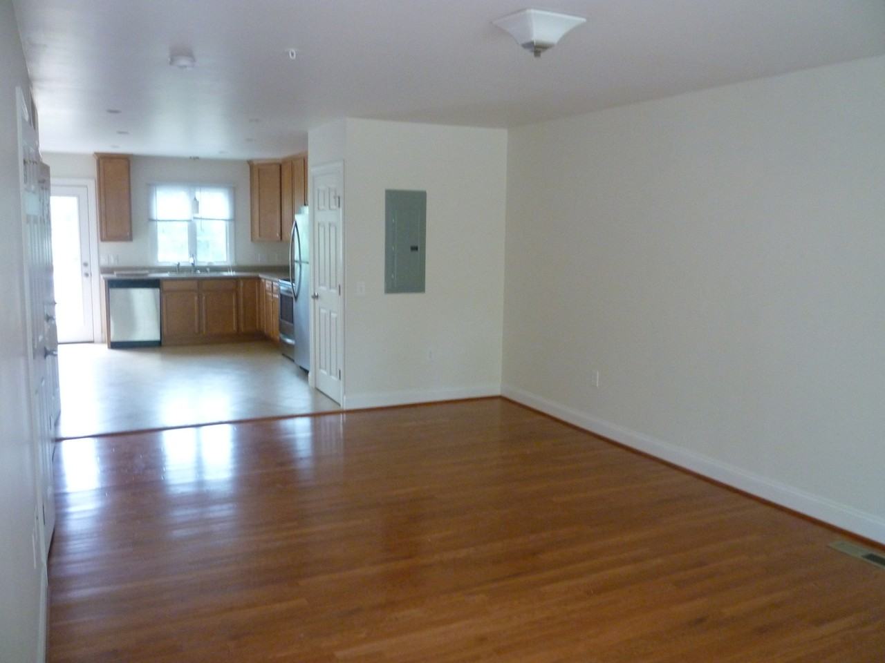 630 Cabell Avenue - Photo 4 of 16