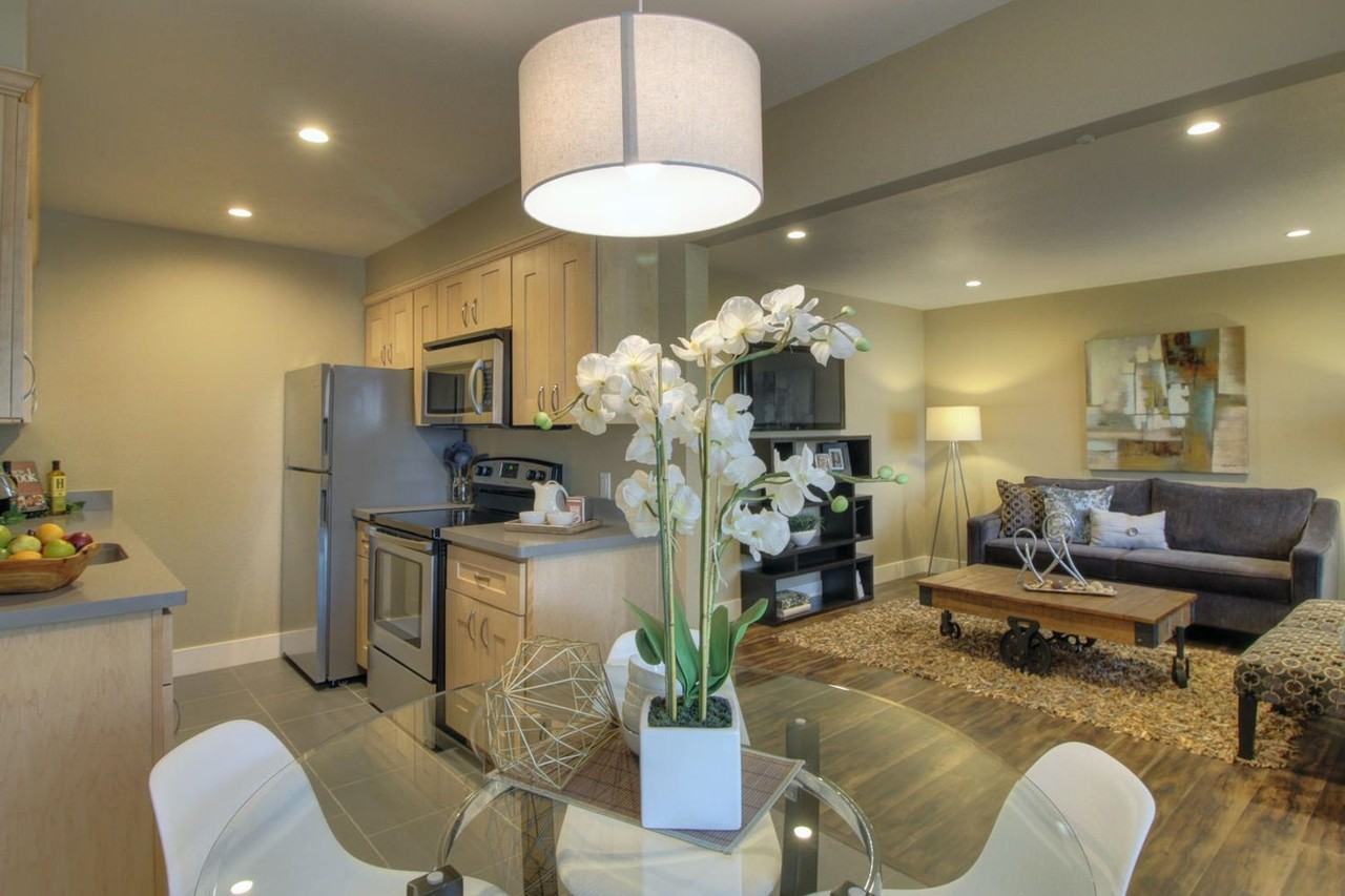 Sutter View - 3202 - Photo 2 of 20